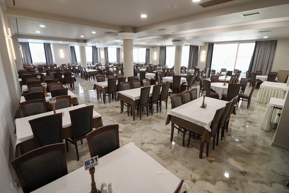 Фото Orfeas Hotel