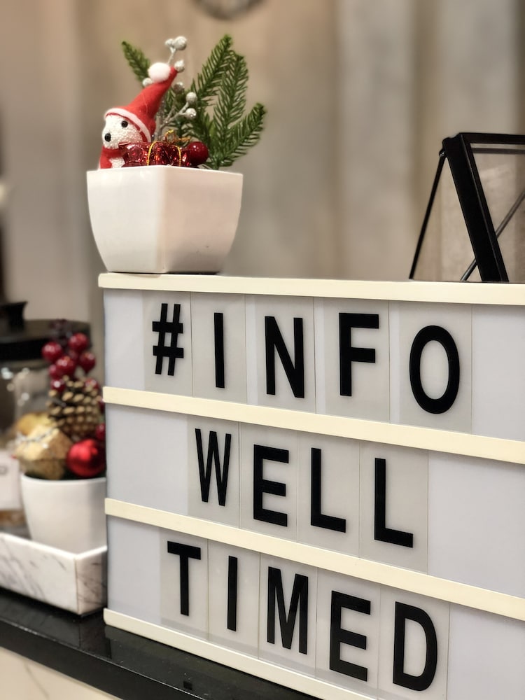 Фото Well Timed Hotel