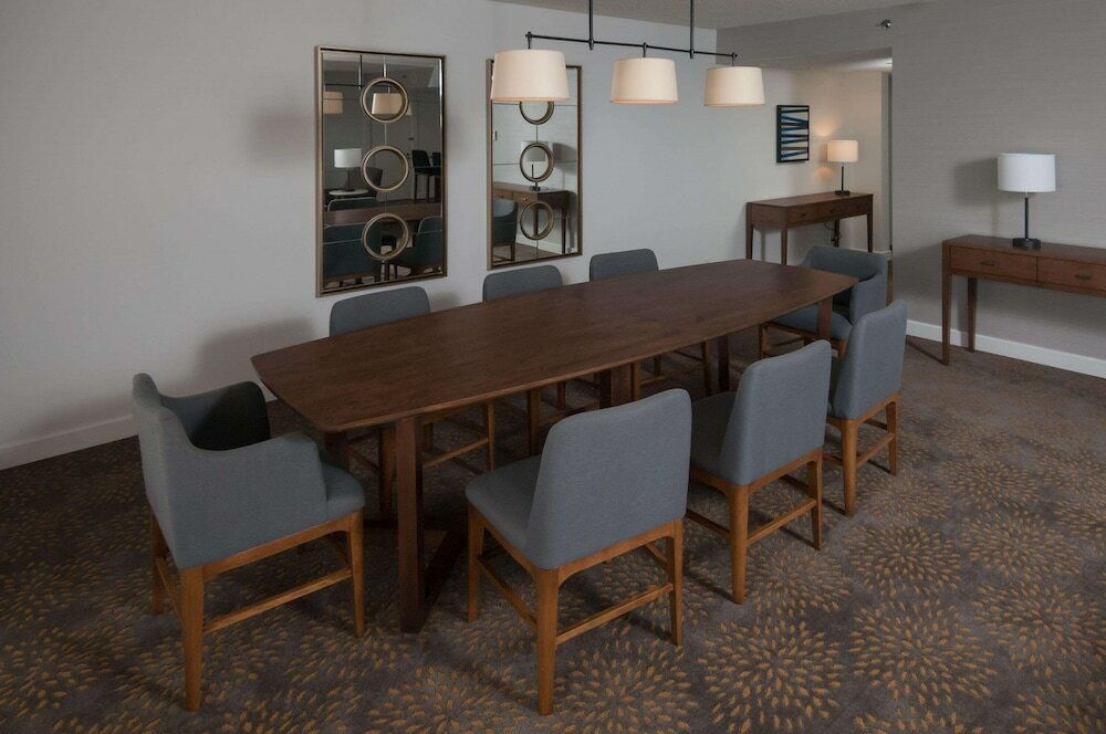 Фото DoubleTree by Hilton Hotel London Ontario