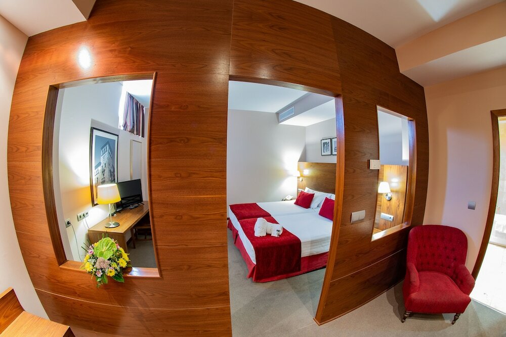 Фото Hospedium Hotel Casino del Tormes