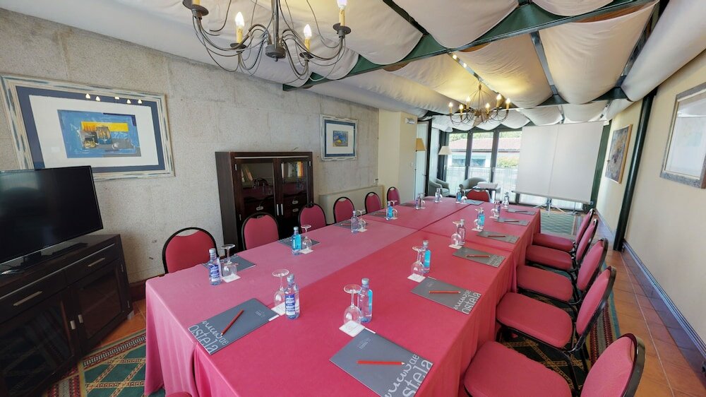 Фото Hotel Virxe da Cerca