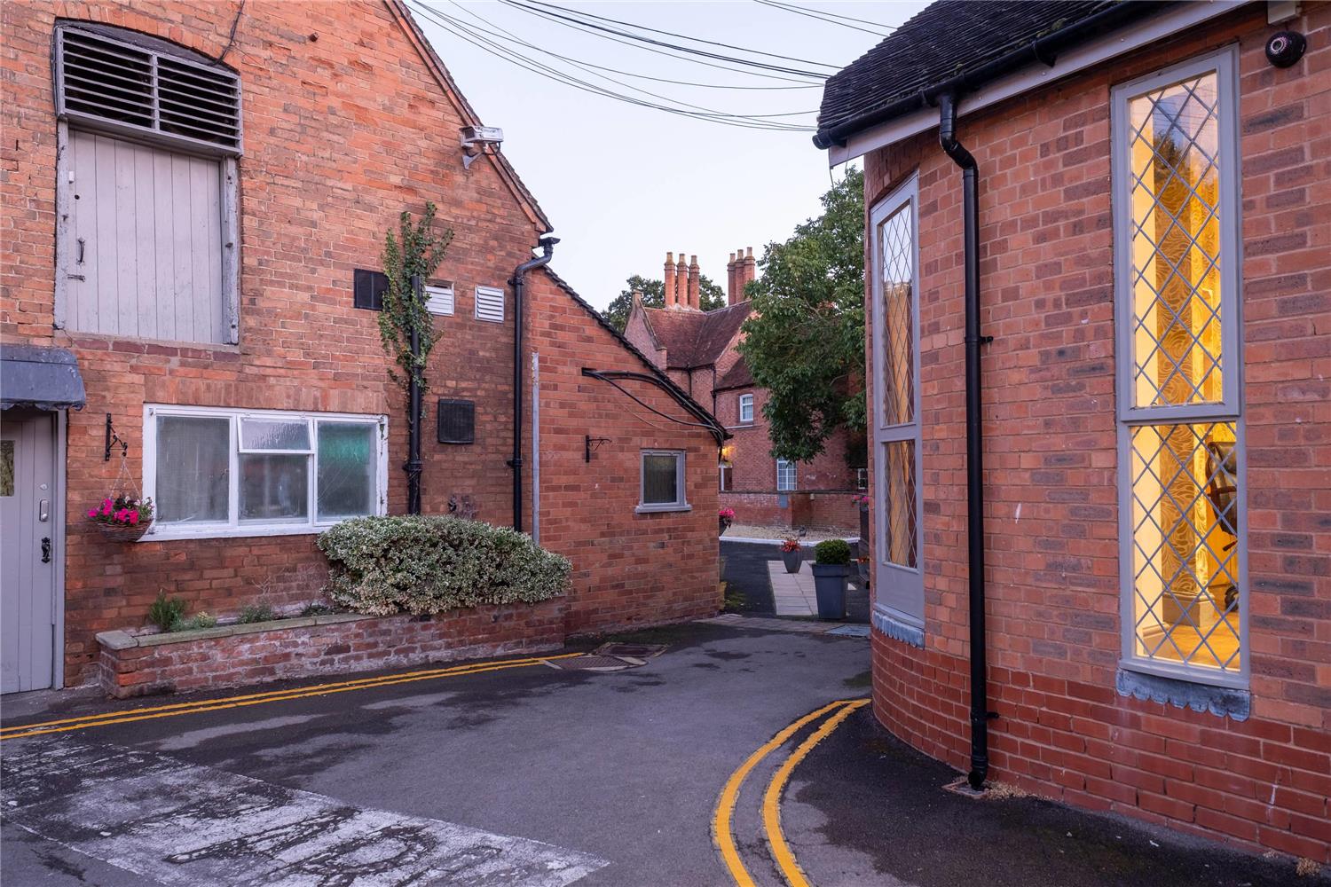 Фото The Charlecote Pheasant Hotel