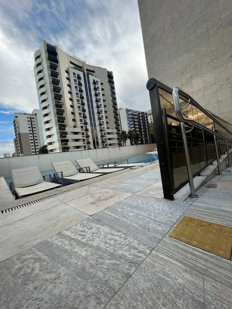 Фото Cullinan Hplus Premium