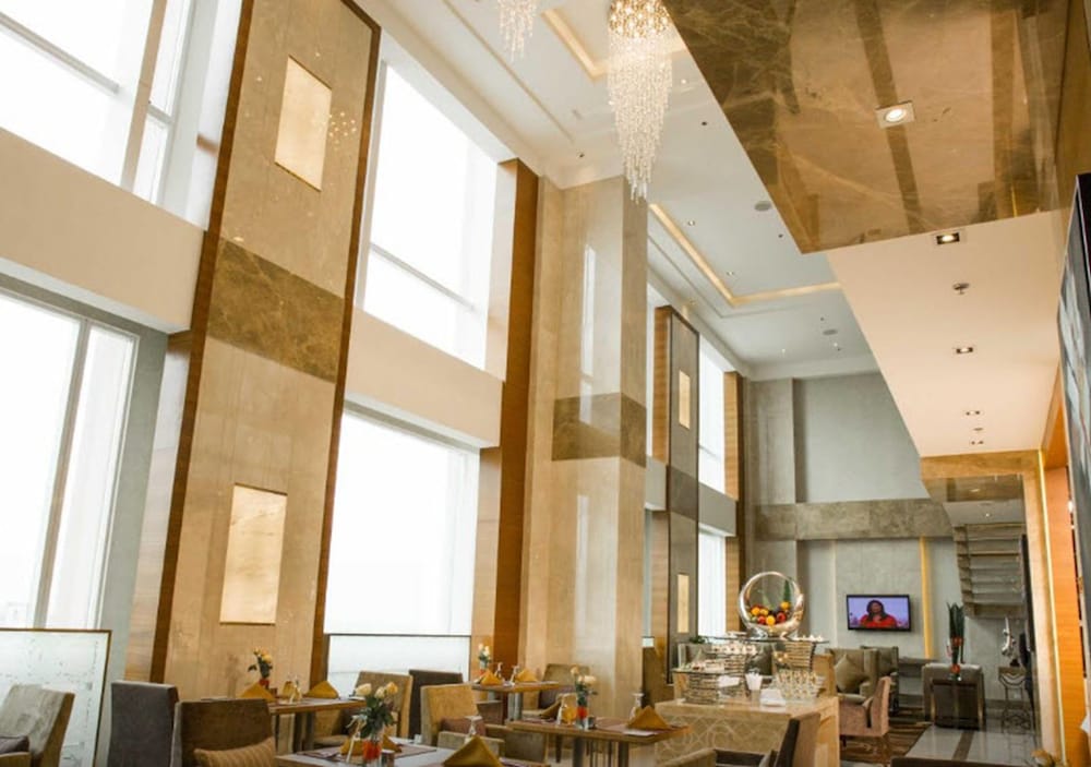 Фото The Grand Fourwings Convention Hotel