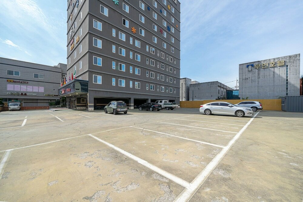 Фото F-one Hotel