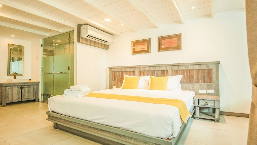 Фото B2 Riverside Premier Hotel