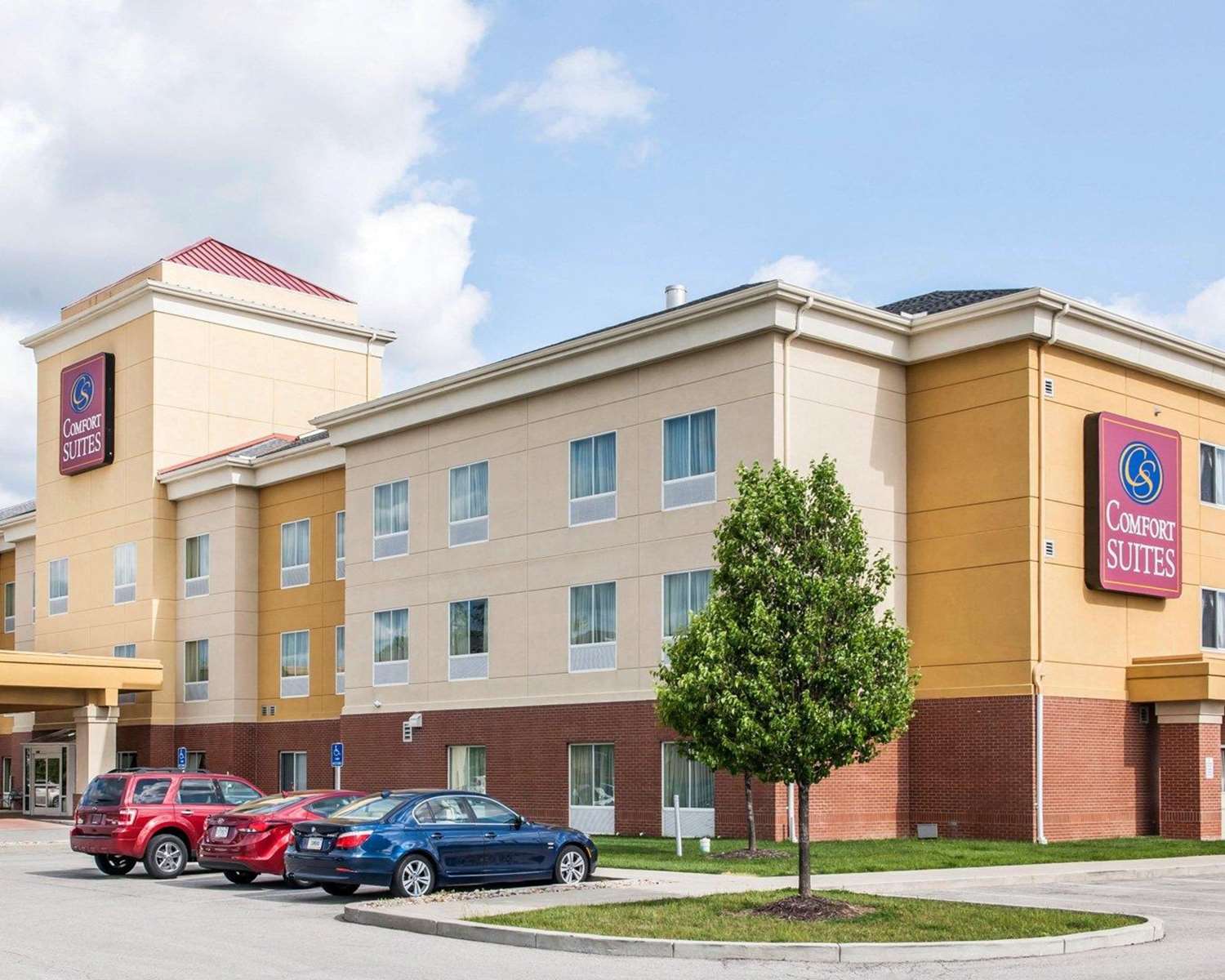 Фото Comfort Suites near Indianapolis Airport