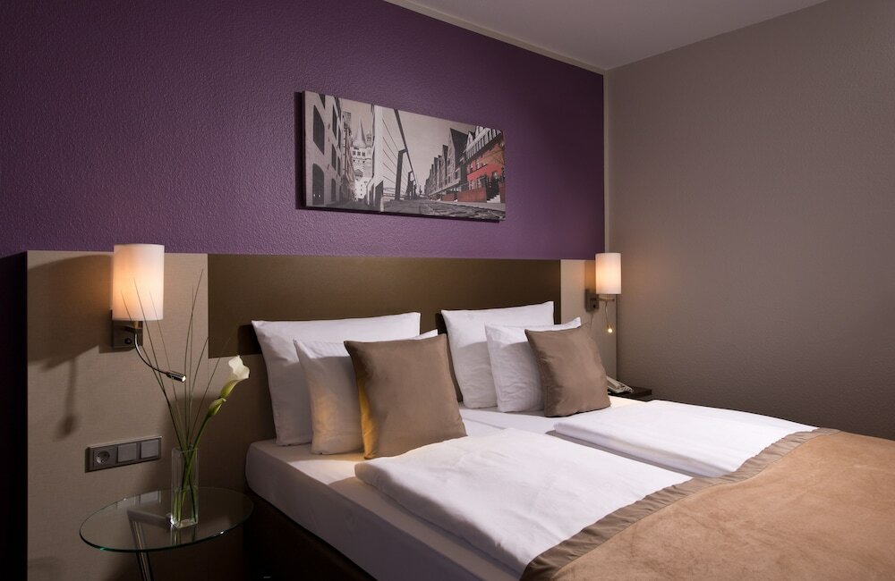 Фото Leonardo Hotel Köln