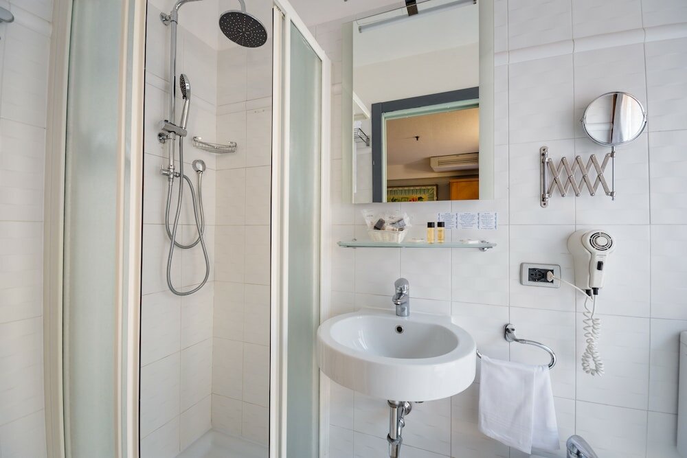 Фото Albergo Centrale Bologna