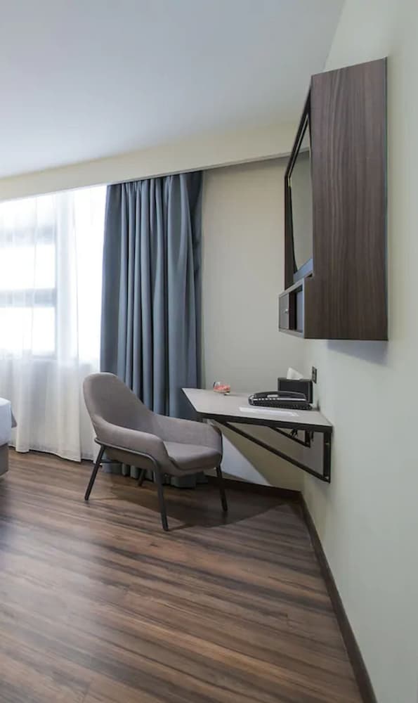 Фото Travelodge Chinatown Kuala Lumpur