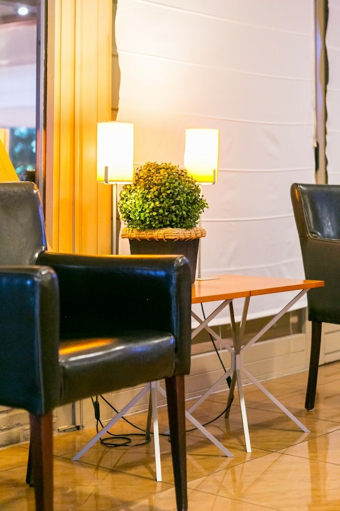 Фото Logis Hotel Restaurant des Acacias Lille Tourcoing