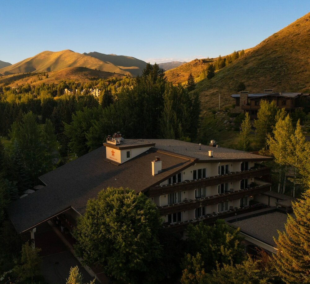 Фото Knob Hill Inn