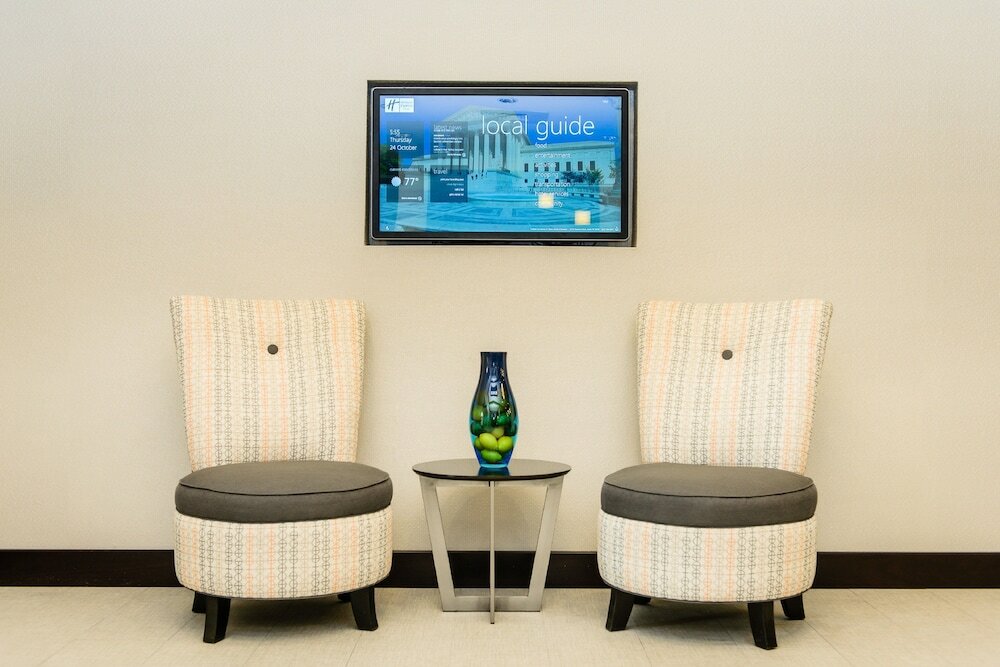 Фото Holiday Inn Express & Suites Austin Nw - Arboretum Area, an Ihg Hotel