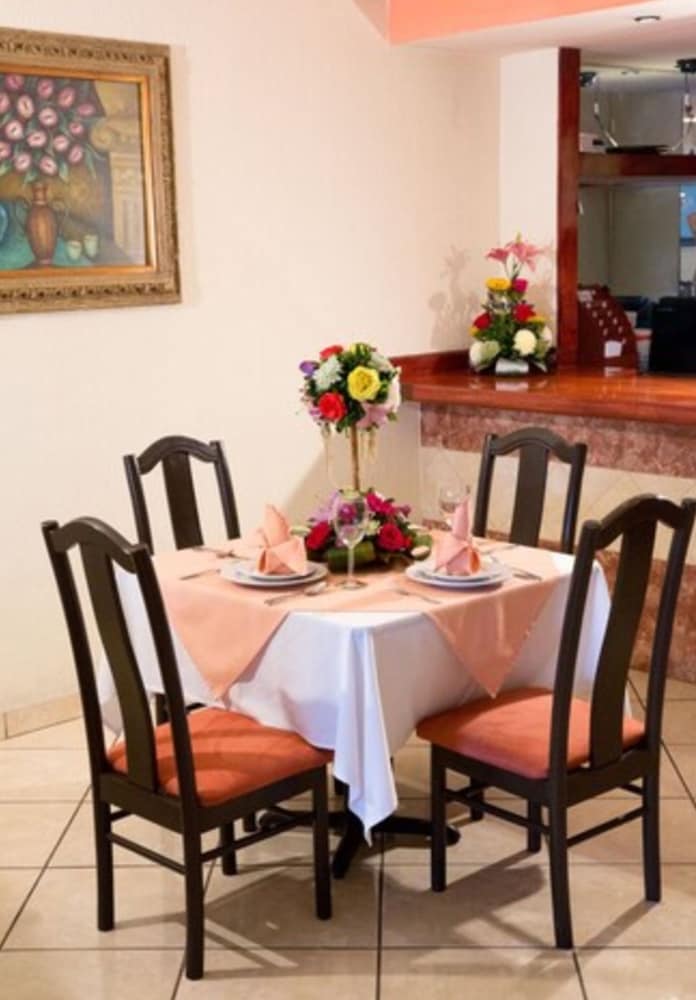 Фото Hotel Principado Tijuana Zona Aeropuerto