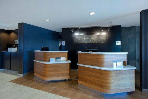 Гостиница Courtyard by Marriott Cincinnati Airport в Цинциннати