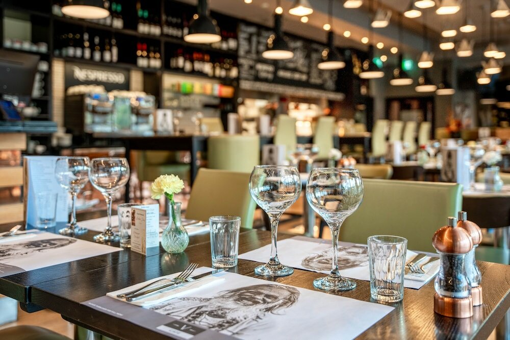 Фото The Vincent Hotel