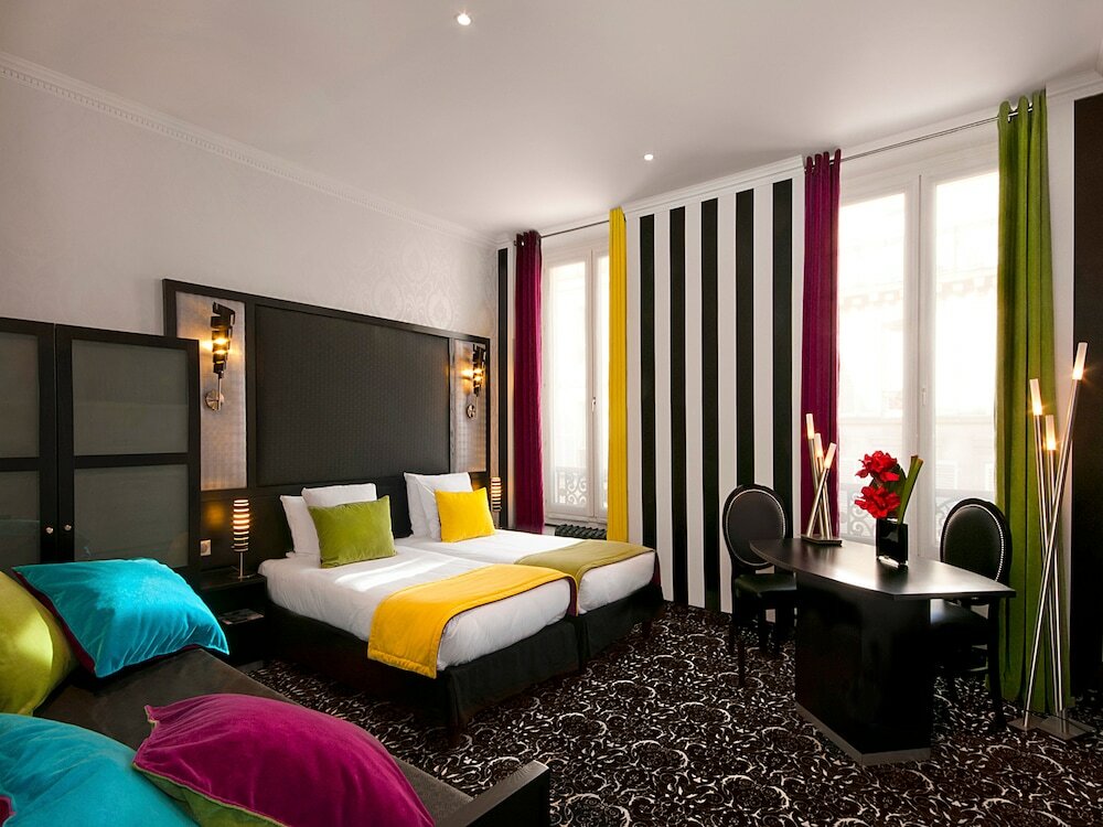 Фото отеля 2