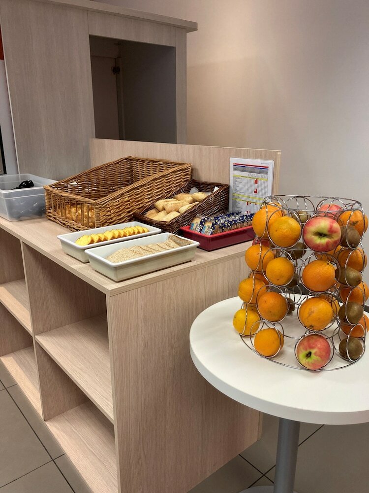 Фото Premiere Classe Bordeaux Ouest - Merignac Aeroport