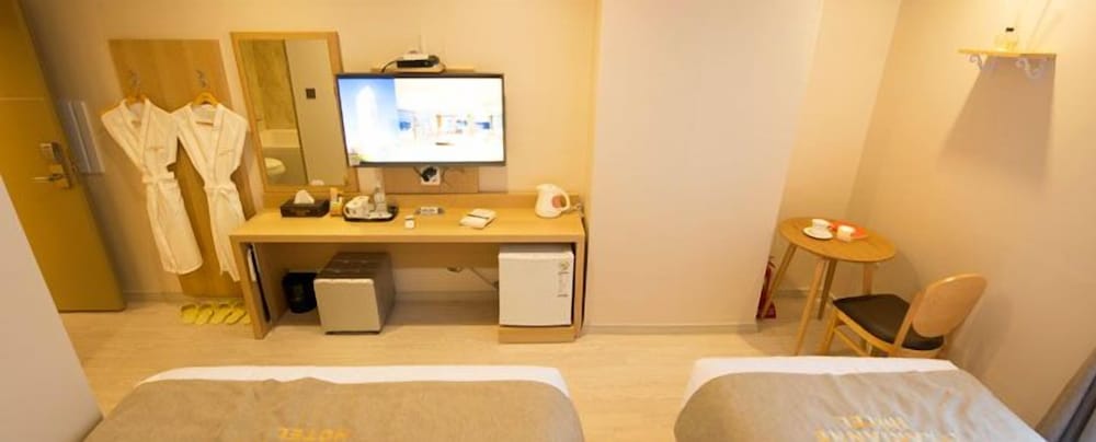 Фото Marianne Hotel