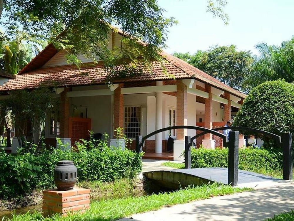 Hotel Les Hameaux de l'Orient, Earth, photo