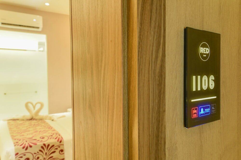 Фото Red Hotel Cubao, Quezon City