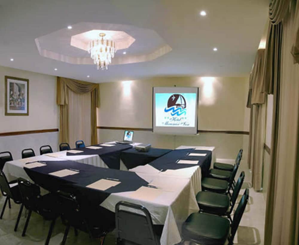 Фото Hotel Miramar Inn