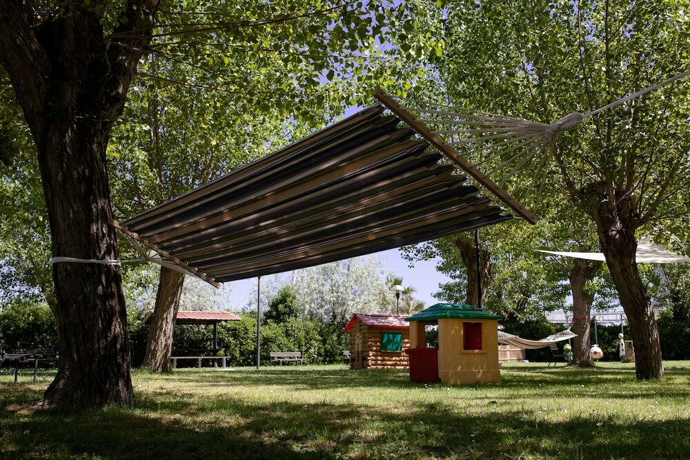 Фото Hotel St. Gregory Park