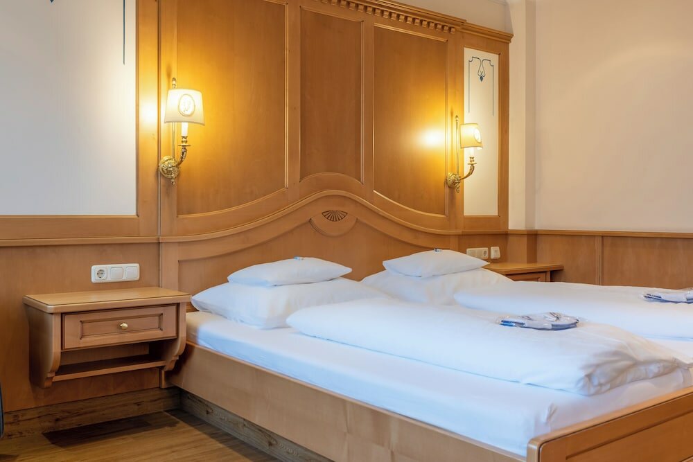 Фото Strass - Sport & SPA Hotel