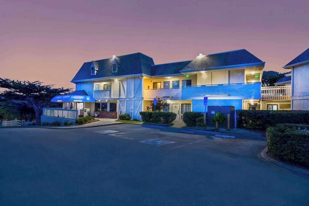 Фото Motel 6 Marina, Ca - Monterey