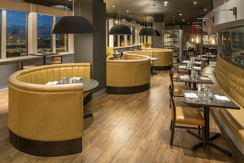 Фото Crowne Plaza Chester