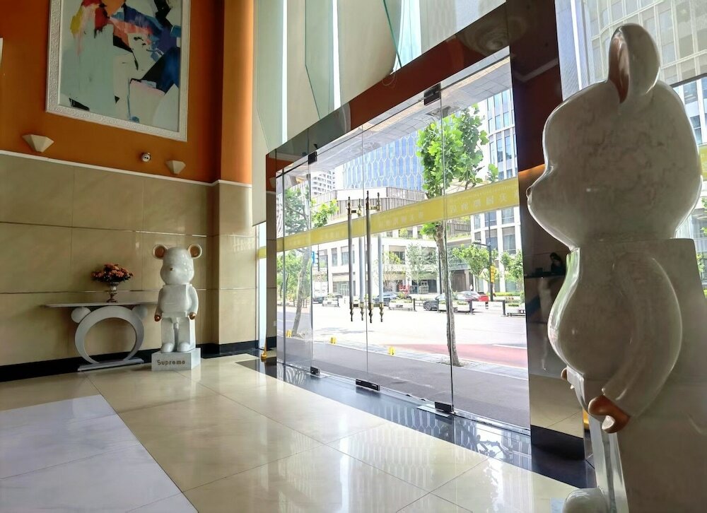 Фото Magnificent International Hotel Xintiandi People's Square