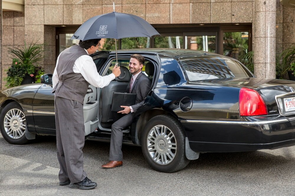 Фото Chateau Lacombe Hotel