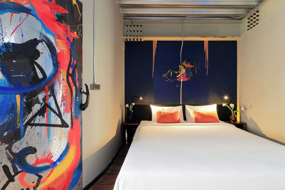 Фото MeStyle Garage Hotel Bangkok