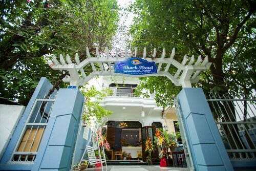 Shark Hotel - Hostel