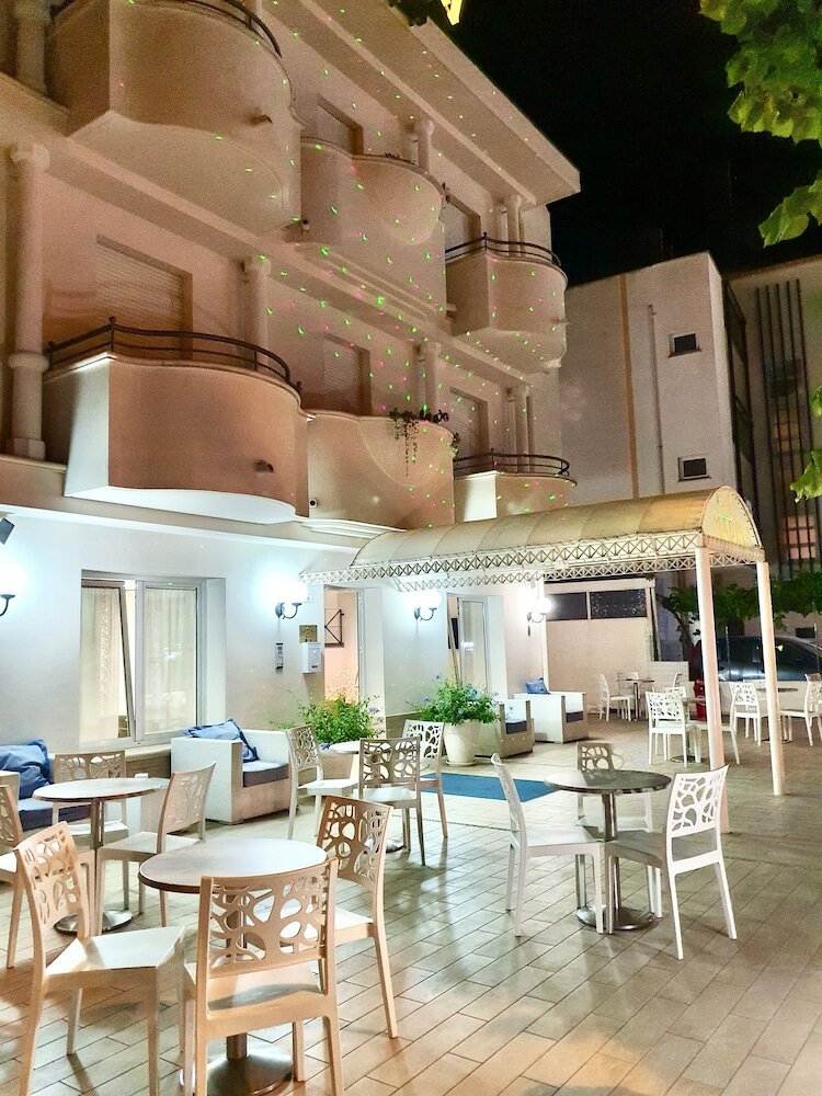 Фото Hotel Marina