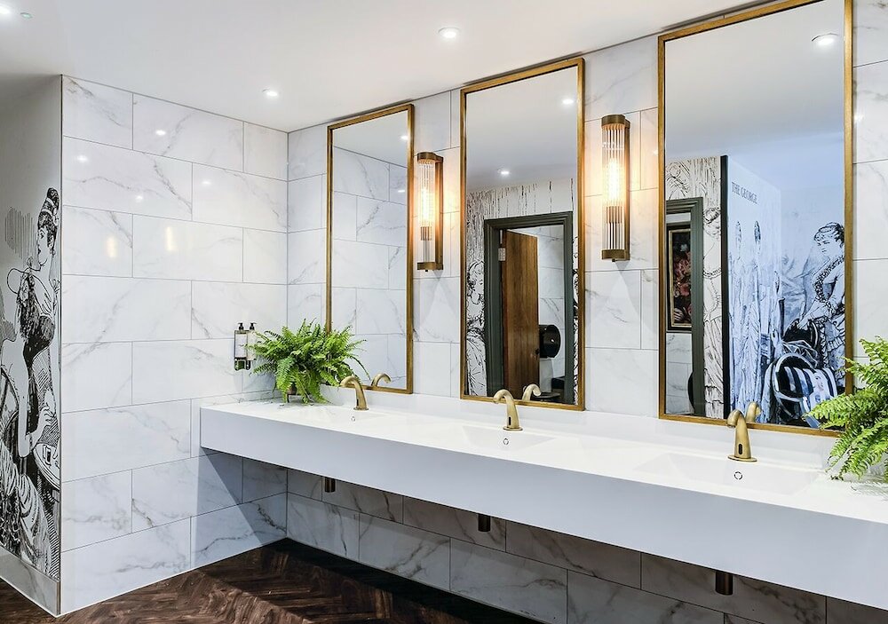 Фото The George of Colchester