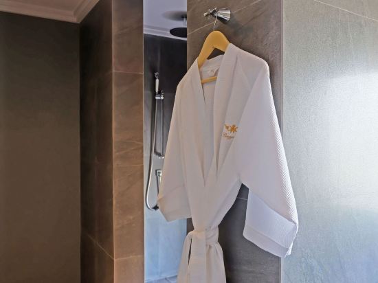 Фото Sense Canggu Beach Hotel