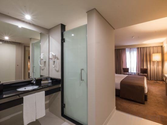 Фото Vila Galé Porto Ribeira