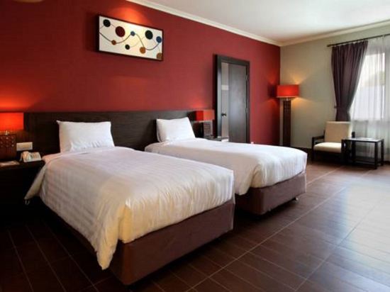 Фото Hotel Dafam Cilacap