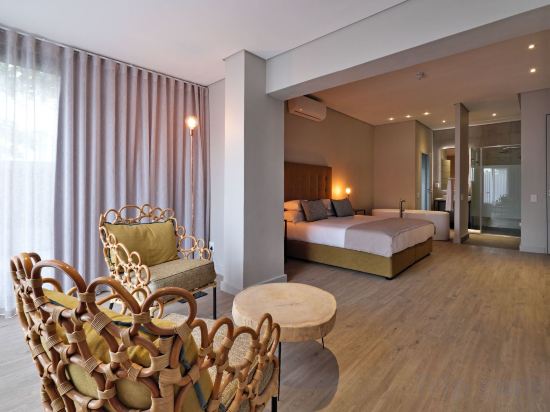 Фото The Tree House Boutique Hotel