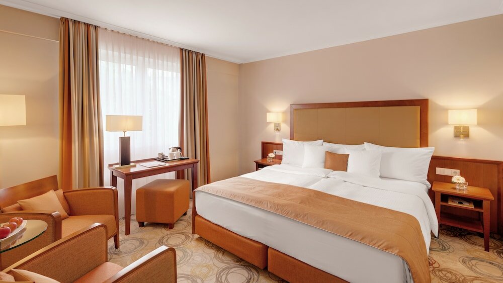 Фото Hotel Oranien Wiesbaden