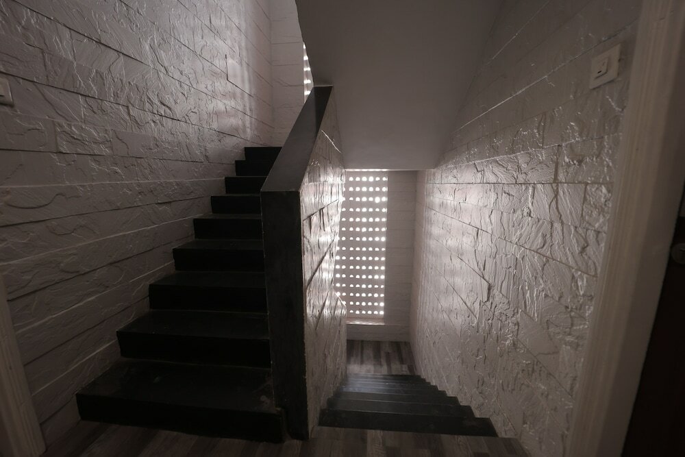 Фото Отель The Byke Suraj Plaza Veg