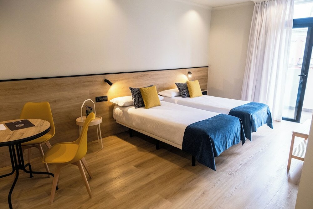 Фото Hotel Adonis Capital