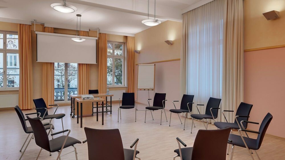 Фото Hotel the Yard Bad Honnef