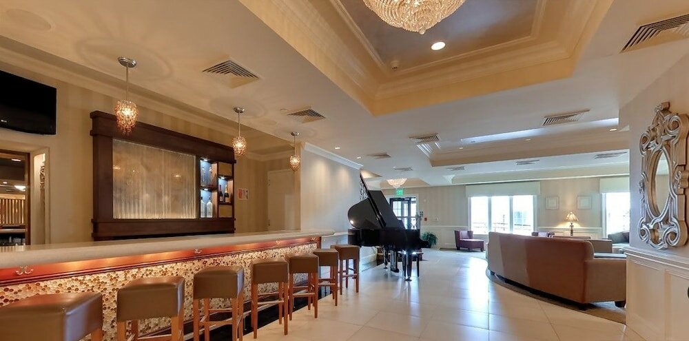 Фото American Hotel