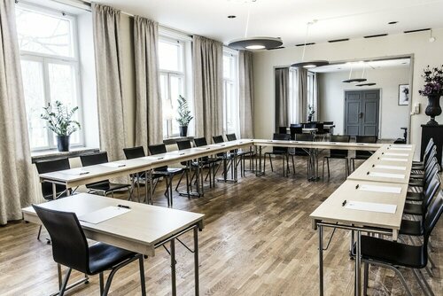 Гостиница Stadt Hotell & Konferens Lidköping в Линчёпинге