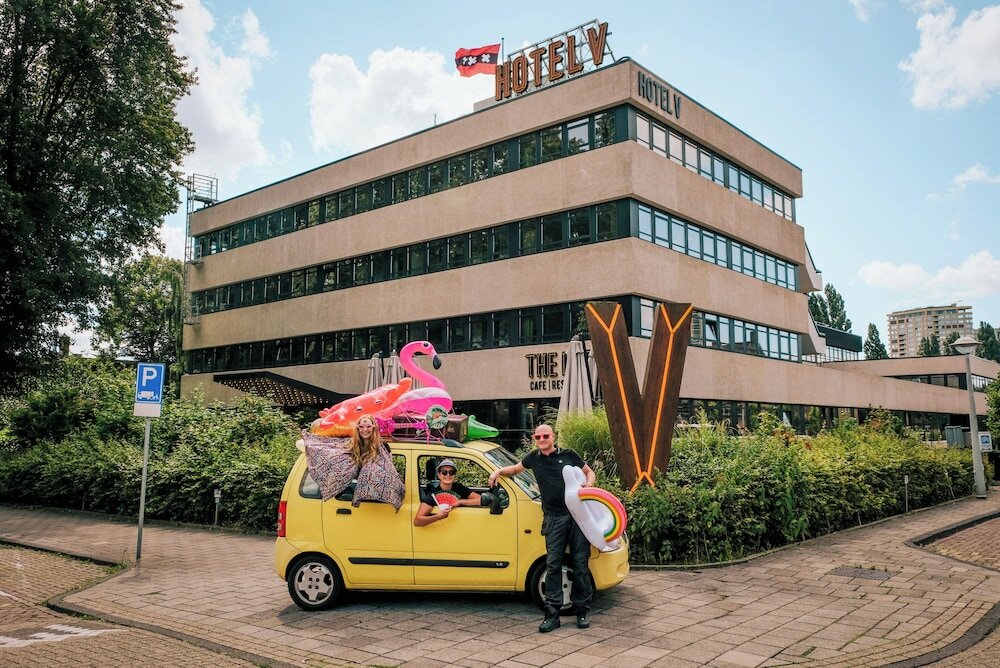 Фото Hotel V Fizeaustraat