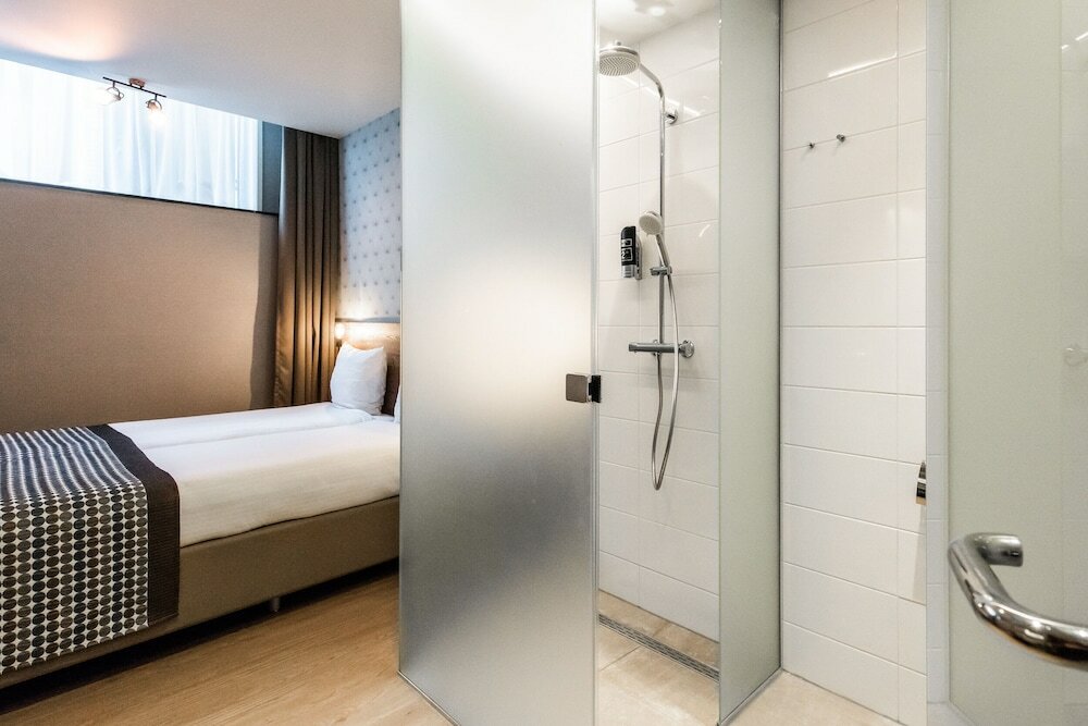 Фото Melrose Hotel