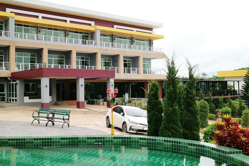 Фото Breeze Hill Hotel