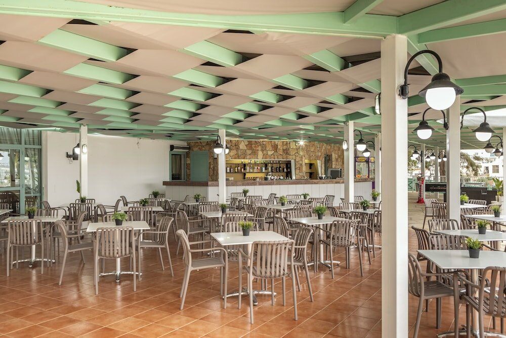 Фото Antigoni Hotel